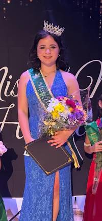 Vote for Queen of the Fair <b>Miss Hopatcong</b>