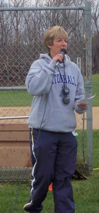 Trusa makes annual run a tradition for kids Lisa Trusa makes final announcements prior to the run