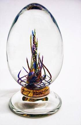 Thanksgiving Open House NJ Glass: Earth, Wind & Fire, is on exhibit at the Van Kirk Homestead Museum in Sparta.