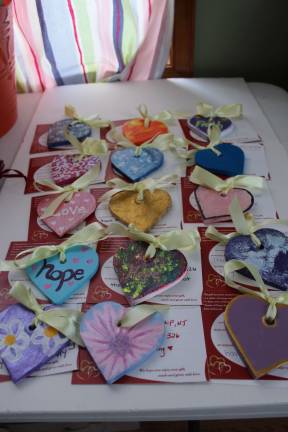 Girl scouts create 'Hearts of Hope' Hearts of Hope