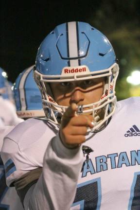 Sparta football clinches sixth victory Sparta football clinches sixth victory