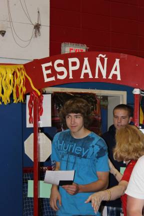 Polyglot paradise at Lenape Valley Photos by Stacy Maldonado Visitors arrive at Lenape Valley Regional High School's Language Village.