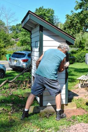 Photos: Volunteer Day at Rebecca’s Homestead Photos: Volunteer Day at Rebecca’s Homestead