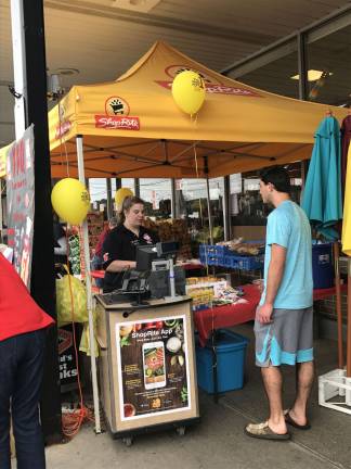 ShopRite hosts Labor Day Weekend BBQ to benefit the community Proceeds go to local food banks