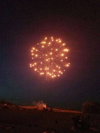 Community comes out for Fredon Day Fireworks finale Photo Courtesy of the Freon recreation Commission