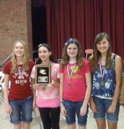 Green Hills win Battle of the Books Green Hills School eighth-graders, from left to right: Jordan Wood, Ashley Peirano, Sarah Hosler and Carly Leifken.