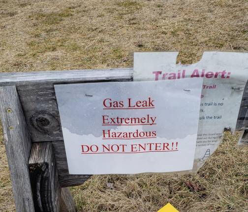 A sign alerts the public that the Dagmar Dale Trail is closed. (Photo courtesy of Allison Orsi)