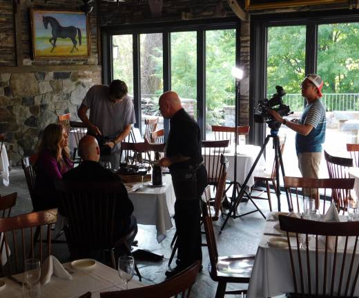 Restaurant Hunter tapes an episode at Mohawk House FIOS 1's TV crew taped a segment for an episode of Restaurant Hunter, which will air on Verizon FiOS 1 at 8 p.m. on Thursday, Sep 19, 2019.