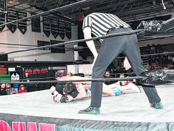 Photos: Wrestling fundraiser