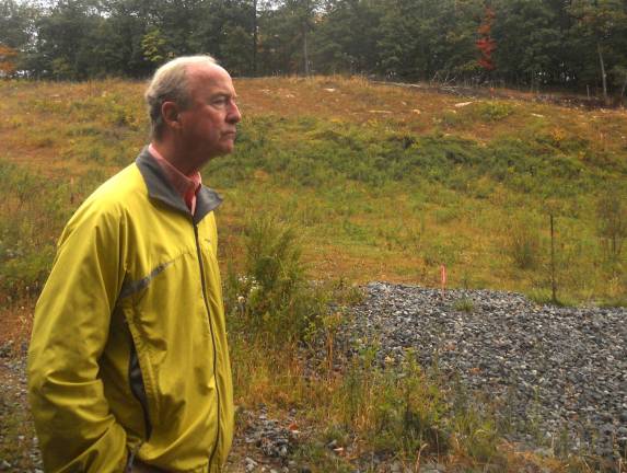 Congressman Rodney Frelinghuysen during his visit to the Mansfield Dump Site