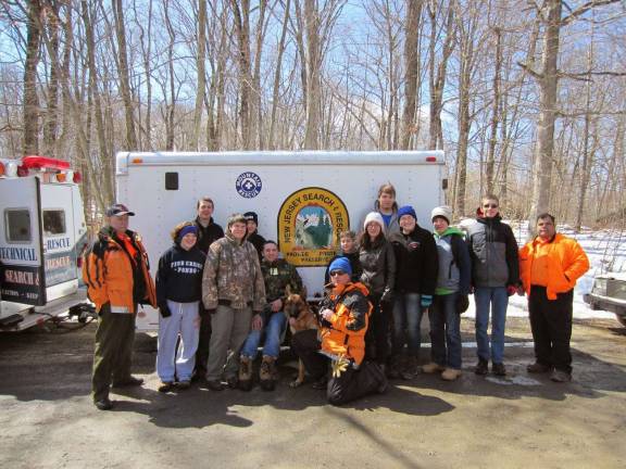 Scouts learn search and rescue Group photo of Venturing Crew 276 at the end of the program with the crew and NJSAR.