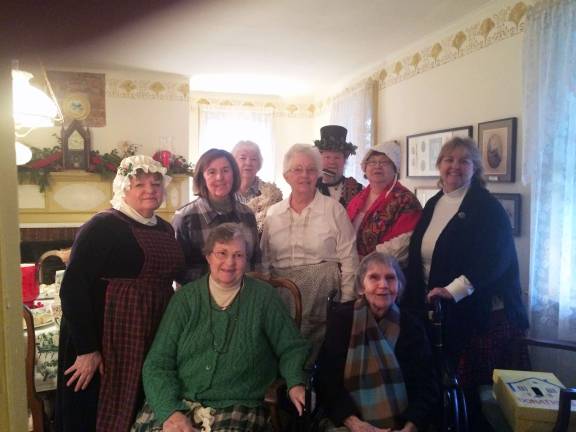 Keepers of Coursen Corners keep history alive and museum thriving The Keepers of Coursen Corners. Bottom row: Una Lee Thoenig, Ginny Richardson and Jane Grove. Second Row: Debbie Haff, Maryann Lindholm and Jane Butz, Linda Chirip Back Row: Myra Snook and Don Thoenig.