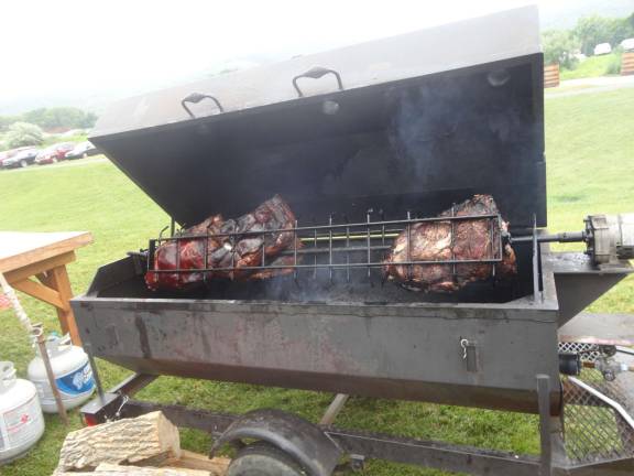 Crystal Springs touts BBQ and beer for 7th straight year Hundreds of pounds of pork is slow roasted for pulled-pork sandwiches.