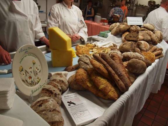 A Taste of Talent The Bobolink Dairy and Bakehouse provided breads and cheeses.