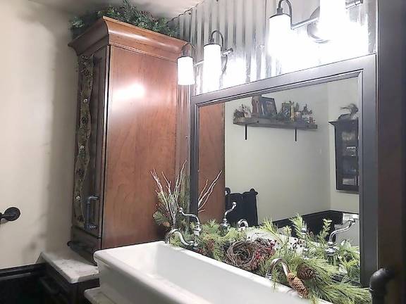 Yellow Frame Church tour highlights five homes dressed for the holidays (Photo provided)