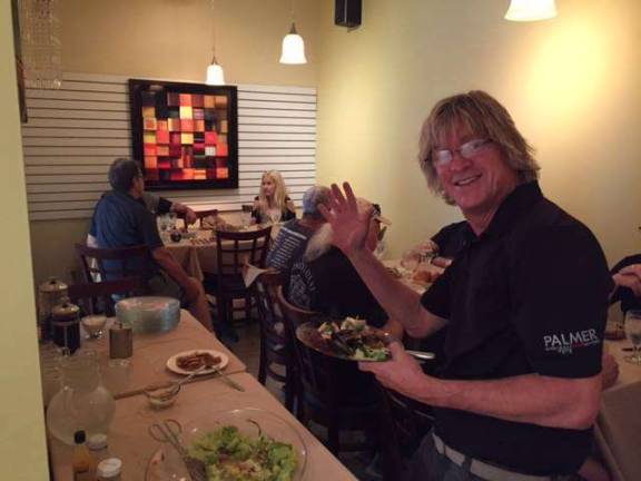 Plates dishes out eclectic, affordable cuisine Singer/songwriter Gordon Lightfoot dines at Plates when he was in Newton to perform at the Newton Theater.