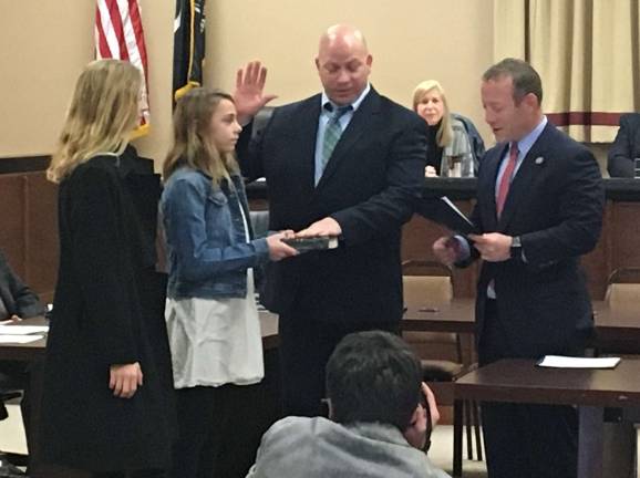 PHOTOS BY MIKE ZUMMO From left, Congressman Josh Gottheimer, Councilman Mark Van Tassel, Carly Van Tassel, and their daughters in Vernon.