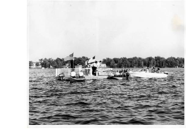 When the parade passes by Lake Mohawk. (Photo courtesy of Sussex County Historical Society)