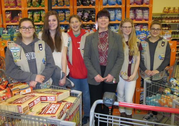 Lenape Valley Girl Scout Troop 418 donates to St. Michael's Food Pantry Lenape Valley Girl Scout Troop 418 donates to St. Michael's Food Pantry