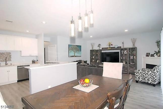Share your life with family in this Richfield Commons townhome Share your life with family in this Richfield Commons townhome