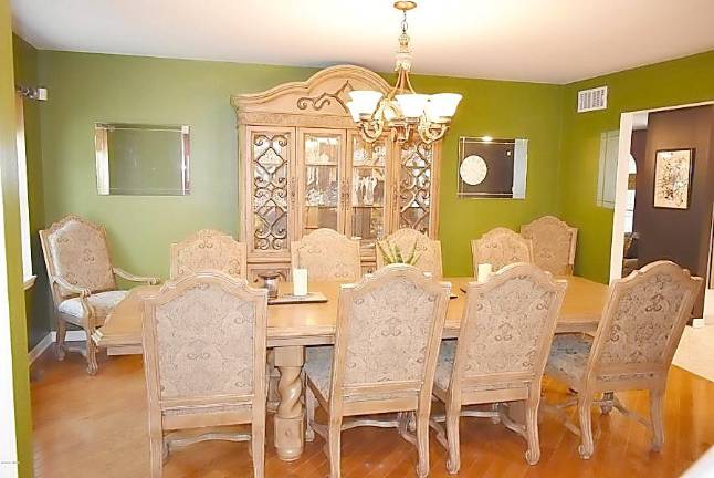 Upscale four-bedroom colonial has lake access Upscale four-bedroom colonial has lake access
