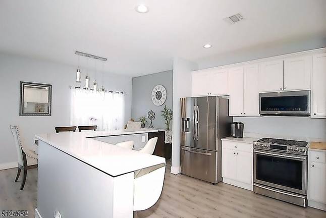 Share your life with family in this Richfield Commons townhome Share your life with family in this Richfield Commons townhome