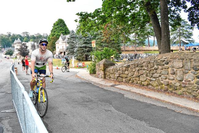 Photos: Pass it Along’s 14th annual Triathlon Photos: Pass it Along’s 14th annual Triathlon
