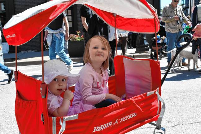 Photos: Memorial Day Parade in Newton Anabelle Fallon and Lilianna Birong of Newton.