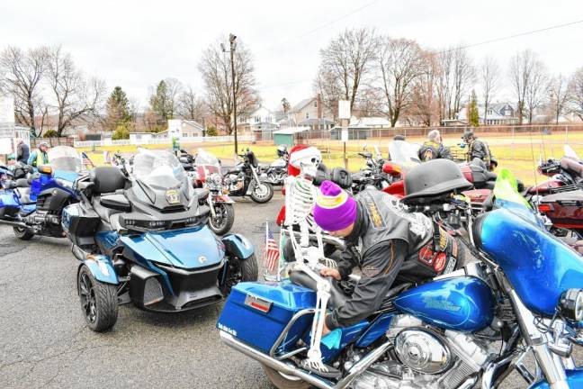 Photos: 51st annual Dale’s Chilly Chili Run Roberto Martinez of Washington, N.J., checks his bike before the 51st annual Dale’s Chilly Chili Run, a 35-mile escorted ride hosted by the Blue Knights, on Wednesday, Jan. 1. (Photos by Maria Kovic)
