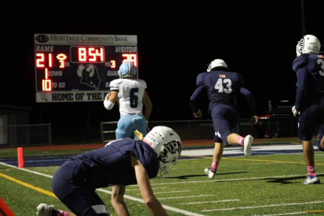 Sparta football clinches sixth victory Another touchdown!