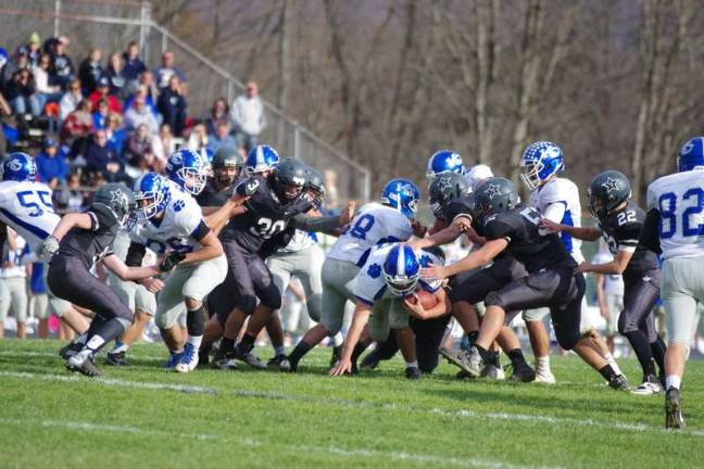 KRHS defeats Wallkill in football A Kittatinny ball carrier tries to break through the Wallkill Valley defense. Photos by george leroy hunter