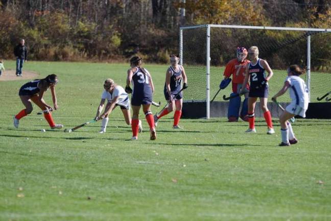Kittatinny defeats Mountain Lakes The Mountain Lakes Lakers defend their goal post against the Kittatinny Cougars.