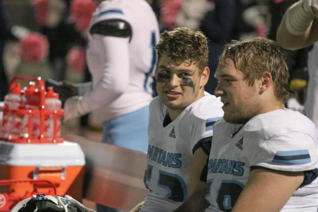 Sparta football clinches sixth victory Sparta football clinches sixth victory
