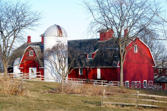 2019 Lusscroft Photo Contest Lusscroft photo contest time frame for entry is June 1 through June 15.
