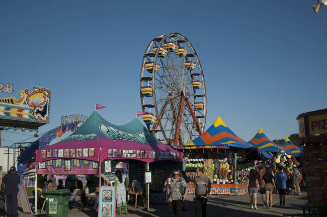 Miss Green is Queen of the Fair The ferris wheel