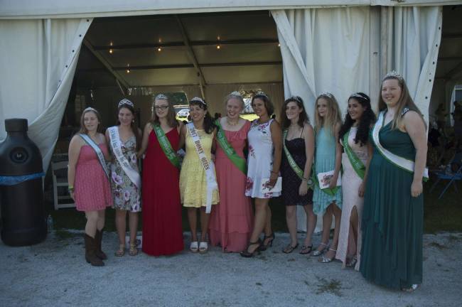 Miss Green is Queen of the Fair 2017 NJ State Fair 4-H Club winners