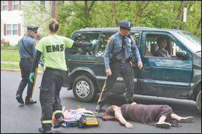 DWI simulation demonstrates dangers to Newton High School Students DWI simulation demonstrates dangers to Newton High School Students