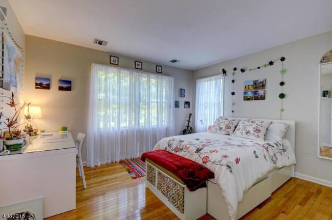 Stunning and move-in ready Stunning and move-in ready
