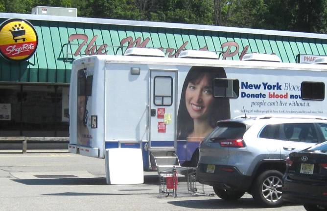 Urgent blood donation need continues The New York Blood Center blood trailer collected donations outside the Franklin ShopRite store.