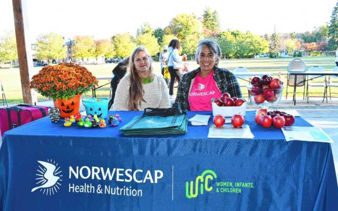Photos: Norwescap’s Fall Frolic in the Park Darla Williams and Maria Berrio.