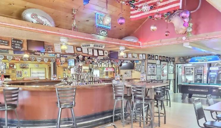 A turnkey commercial opportunity in a great location A turnkey commercial opportunity in a great location