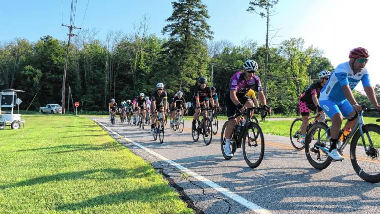 18th annual Giro del Cielo Road Race About 280 riders registered to take part in the Giro del Cielo Road Race organized by Skylands Cycling.
