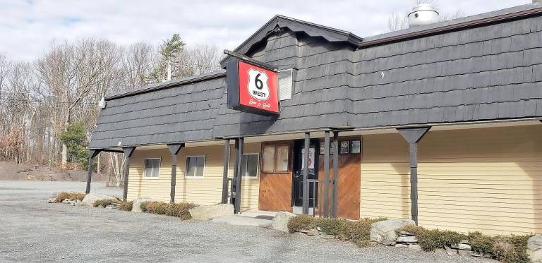 A turnkey commercial opportunity in a great location A turnkey commercial opportunity in a great location