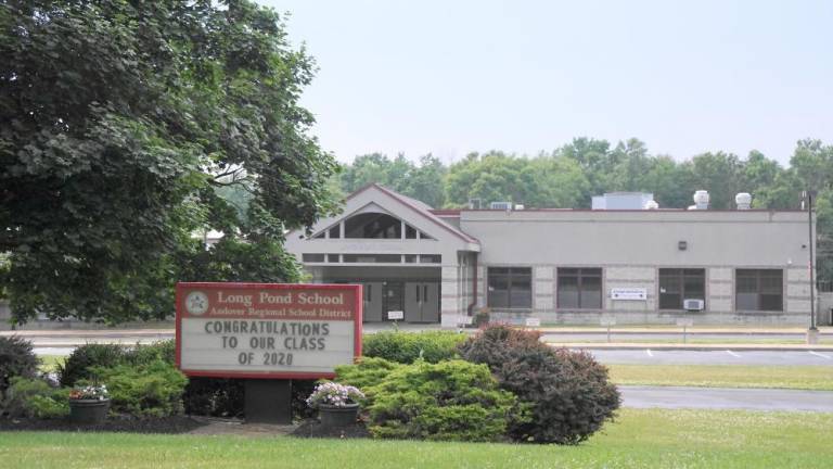 Long Pond School Honor Rolls Long Pond School (Photo by Vera Olinski)