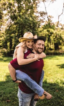 Harris, Golding engaged