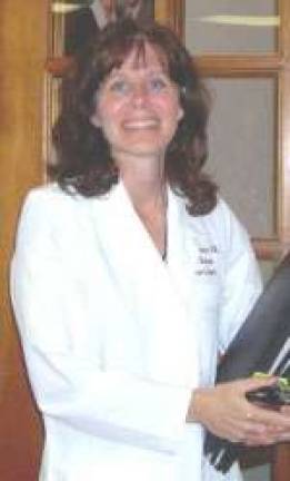 Karen Ann Quinlan Hospice Specialist earns new certification