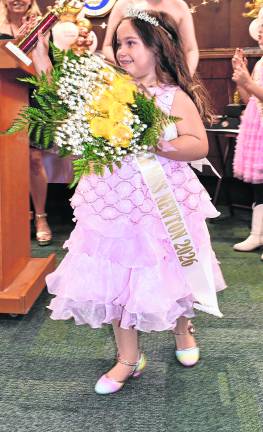 Little Missnewton is Ryana Marie Rivera