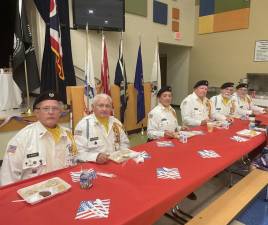 Local veterans have lunch in the Green Hills School cafeteria. (Photos provided)