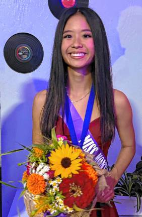 <b>Miss Montague Mina Lin receives the People’s Choice award.</b>