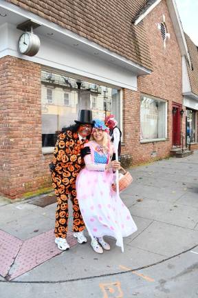 Richard Wask and Diane Vescovi are shown.